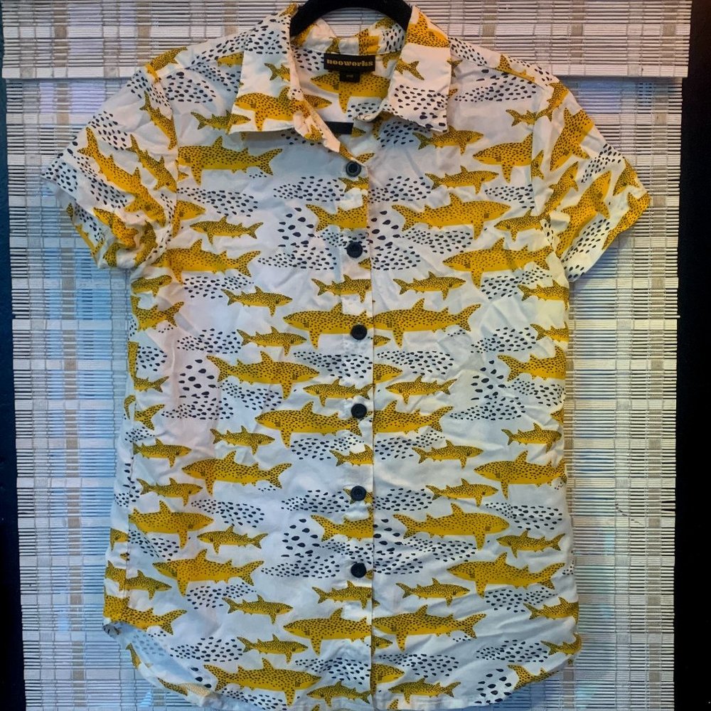 VERY RARE! Nooworks Sharks Joyce Top Lorien Stern Button Up Quirky Top Sz Small